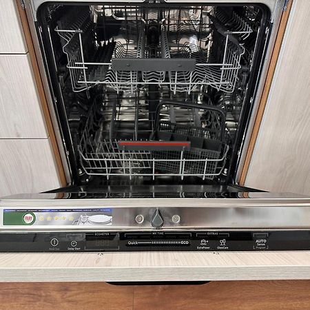 New Modern & Cozy Apartment With Free Private Parking And Ev Charging Station Βάρνα Εξωτερικό φωτογραφία