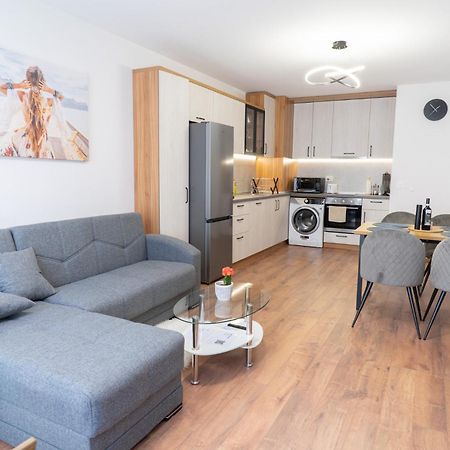 New Modern & Cozy Apartment With Free Private Parking And Ev Charging Station Βάρνα Εξωτερικό φωτογραφία