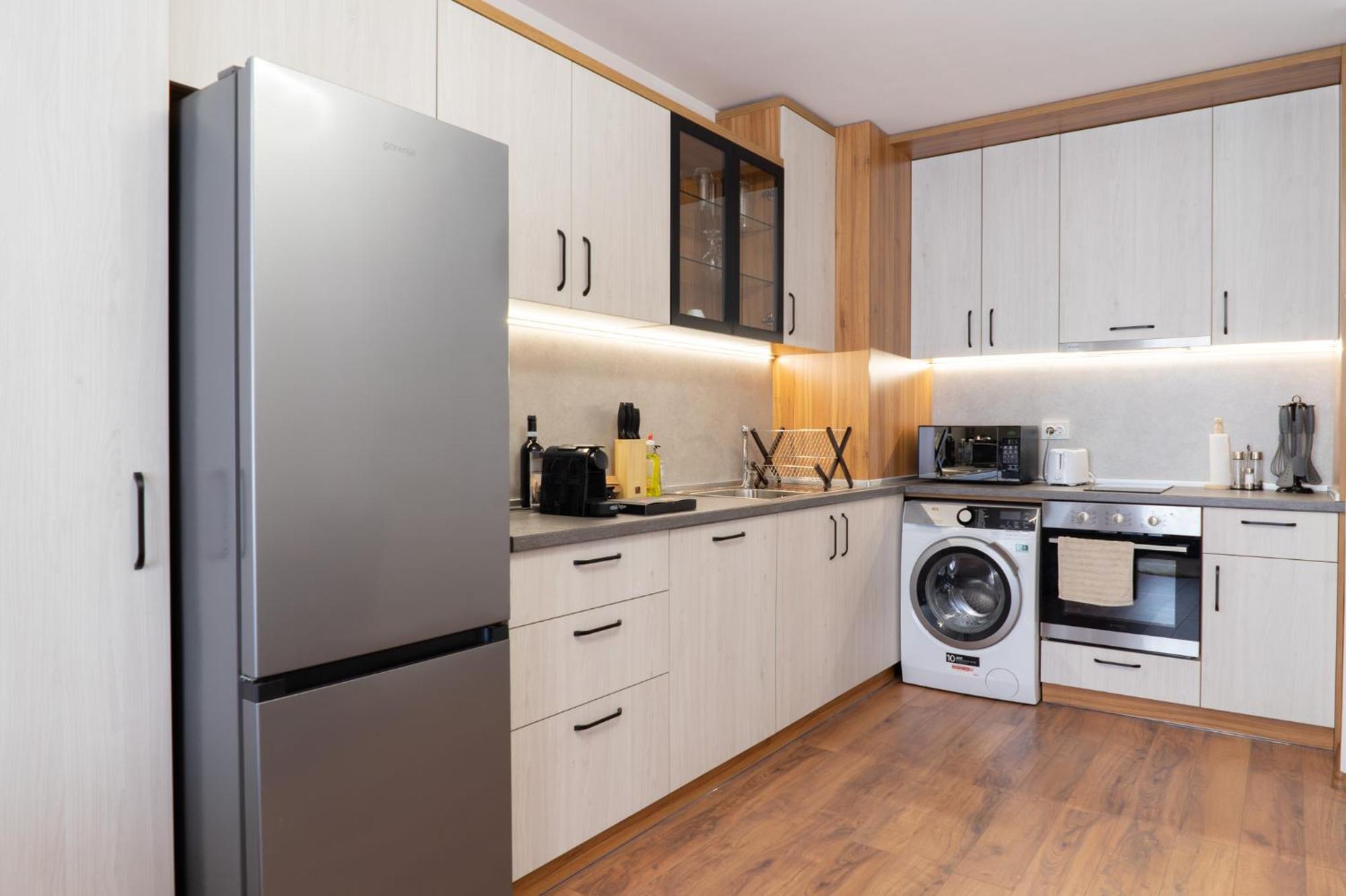 New Modern & Cozy Apartment With Free Private Parking And Ev Charging Station Βάρνα Εξωτερικό φωτογραφία