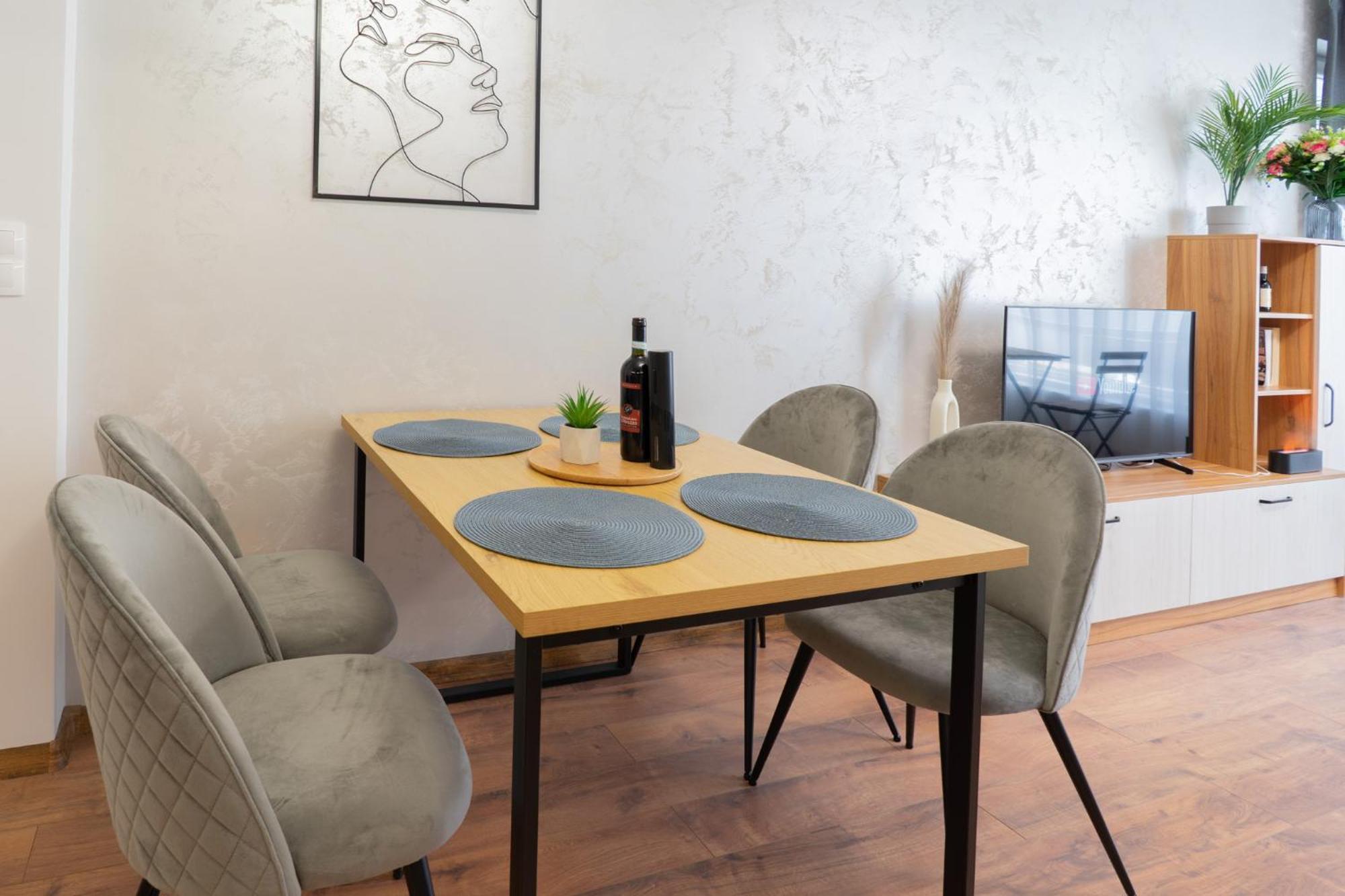 New Modern & Cozy Apartment With Free Private Parking And Ev Charging Station Βάρνα Εξωτερικό φωτογραφία
